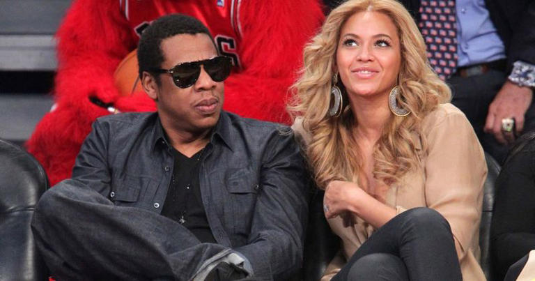 Beyoncé Bought a $40M Jet for Jay-Z, And Surprisingly Here's What He Bought Her in Return