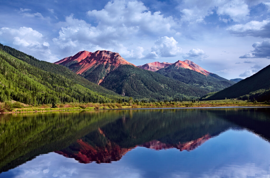 <p>In Colorado, adventure stands tall amidst the majestic Rocky Mountains. Conquer peaks that touch the sky, traverse hiking trails that lead to breathtaking vistas, and lose yourself in the exhilaration of outdoor pursuits. Each corner of Colorado tells a tale of the daring and the curious, beckoning you to explore and immerse yourself in nature’s grandeur.</p>