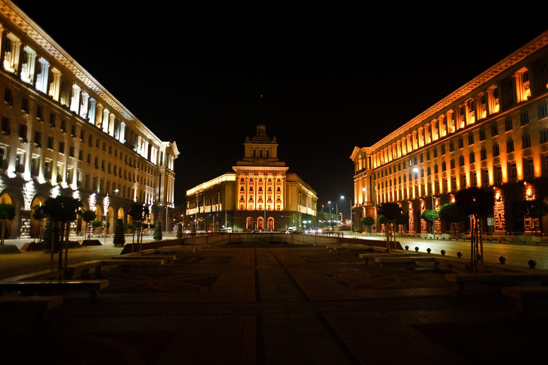 <p>Sofia is also appreciated by young people for its nightlife. There is no shortage of trendy restaurants and lively bars there! Vitosha Boulevard, Sofia's main pedestrian street, is one of the city's famous places to go out.</p> <p>The average price of one night in an Airbnb in Sofia (according to Time Out) is €52 ($56).</p>