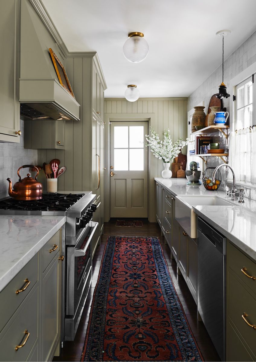 Beautiful Interiors That Prove Green Kitchen Cabinets Aren't Going Anywhere