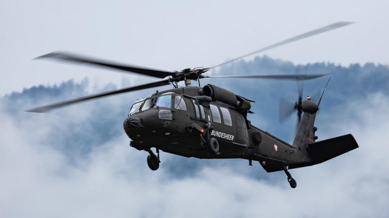 A Sikorsky Black Hawk