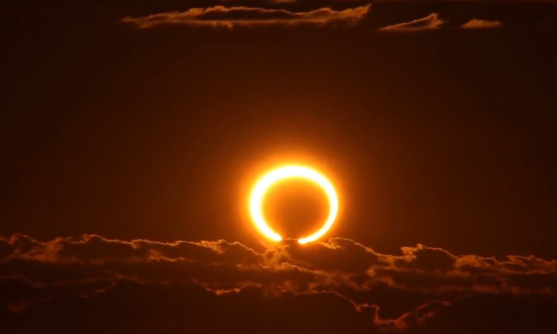 Солнечное затмение в 2024 г. Eclipse 2023. Кольцеобразное затмение Нью Мексико. Солнечное затмение. Солнечное затмение 2023.