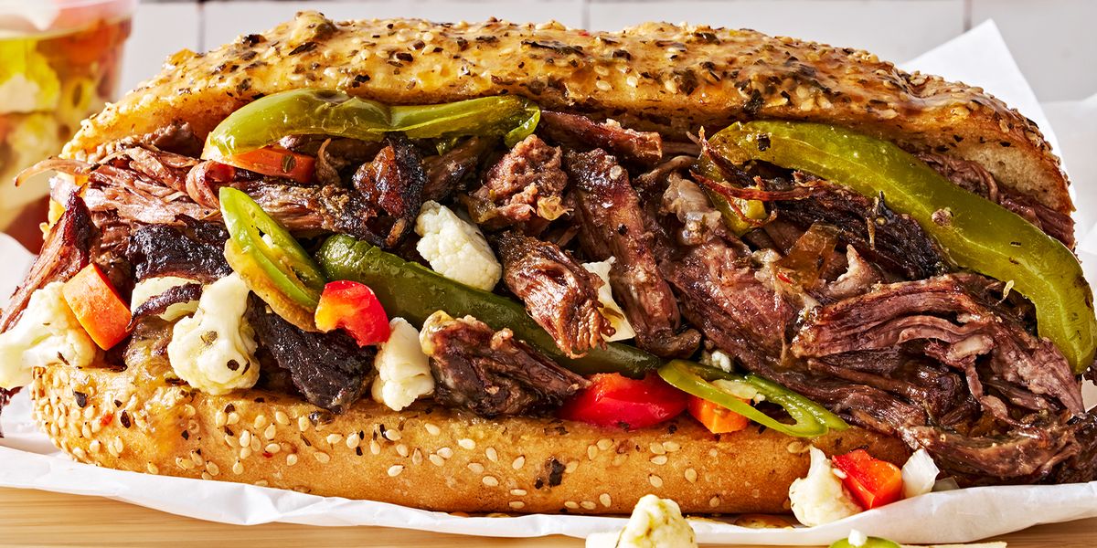 Love A French Dip? An Italian Beef Sandwich With Spicy Giardiniera Is ...