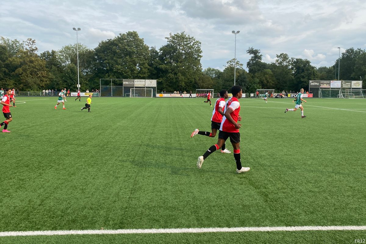 Feyenoord O16 Wint Na Penalty's In De Beker Van FC Dordrecht O16