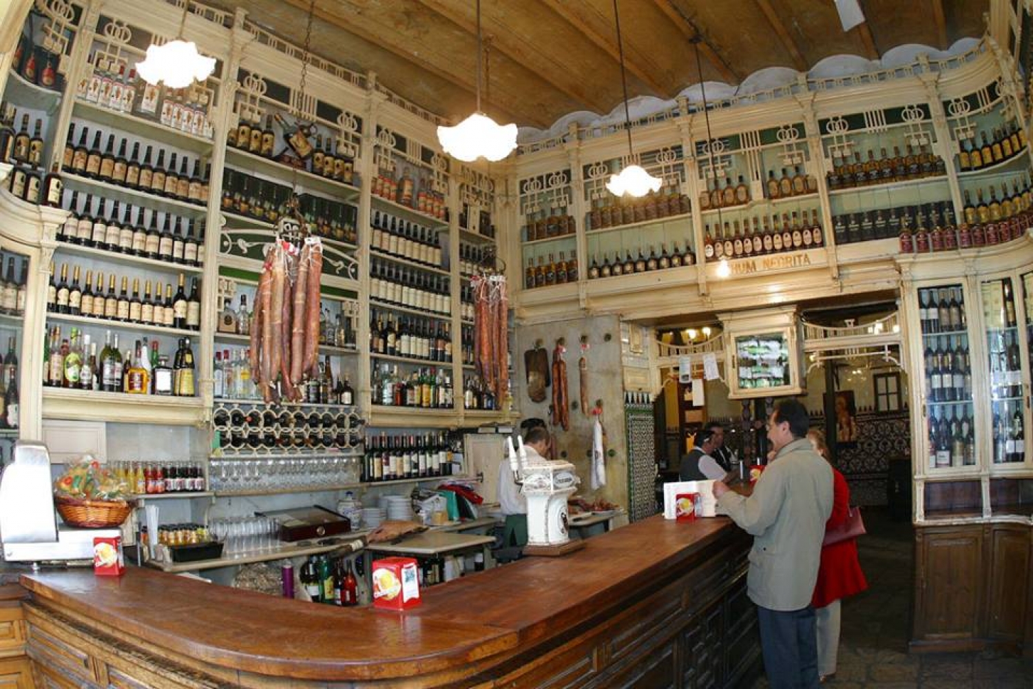 travel-the-oldest-restaurants-in-spain