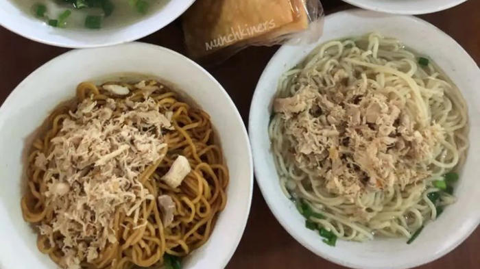 Mie Baso Akung, pilihan tempat makan siang enak dan legendaris di Bandung. (Instagram/@miebasoakung123)