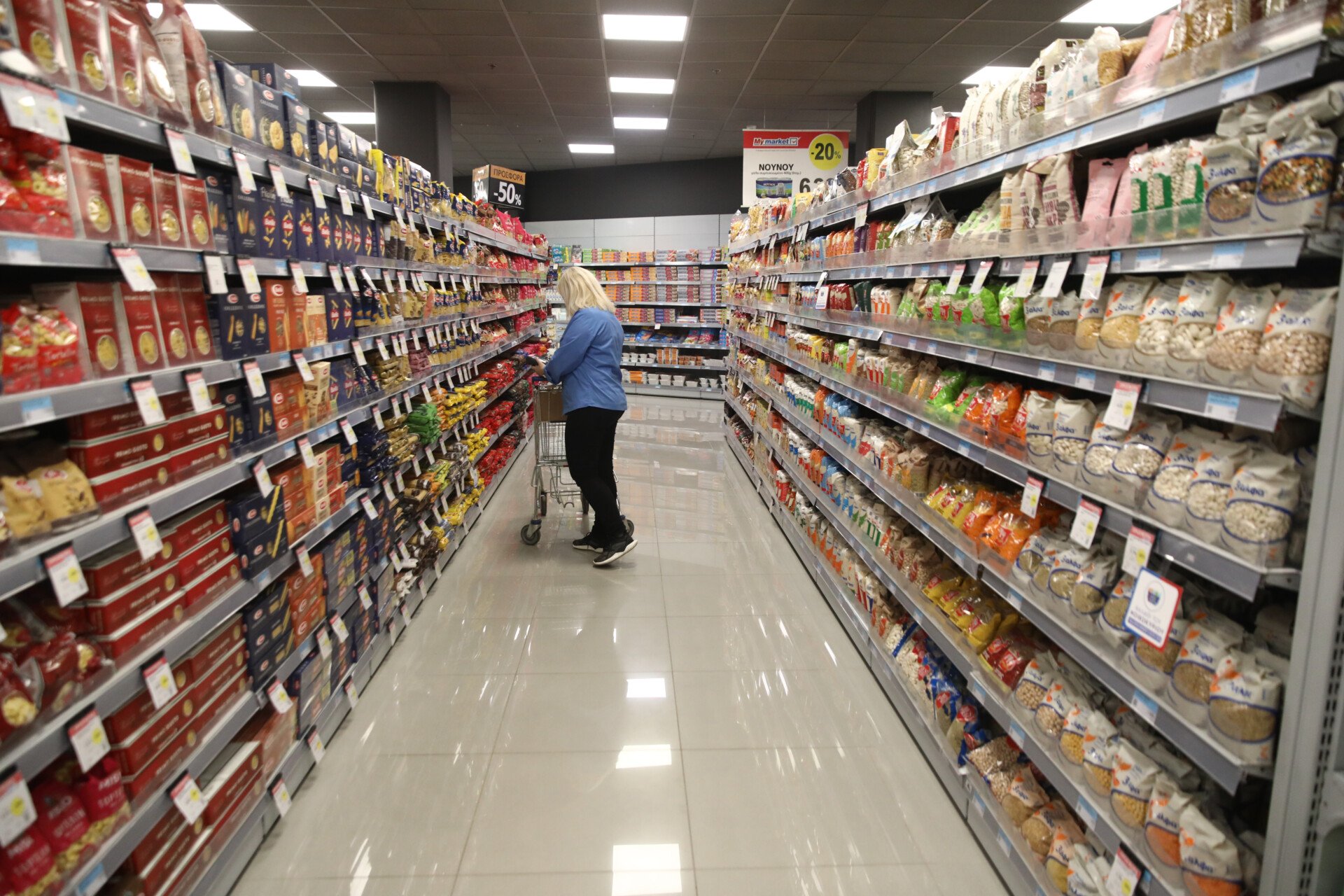 συριζα: οι χώρες που μηδένισαν τον φπα στα βασικά αγαθά περνούν σε αρνητικό πληθωρισμό τροφίμων