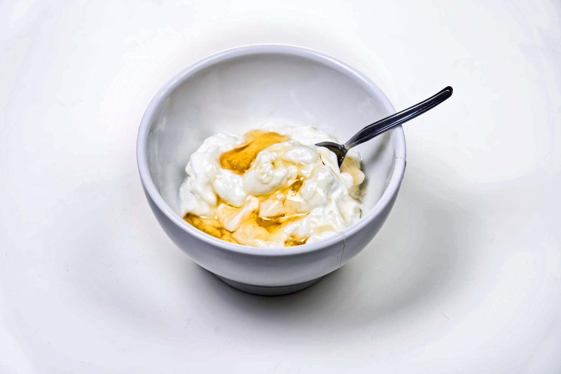 <p>A study that followed nearly 4,000 people for decades found that dairy products didn't impact the chances of developing type 2 diabetes. That's good news in itself for dairy lovers, but yogurt was even linked to a reduced risk of developing the disease.</p>