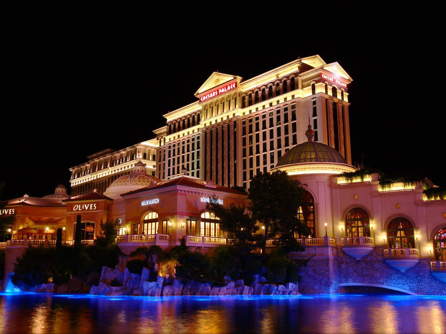 Caesars Palace and MGM Grand are among 7 Las Vegas hotels with bed bugs