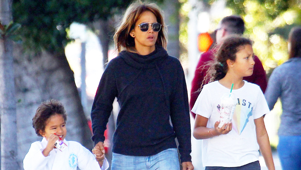 Halle Berry’s Kids: Everything To Know About Her 2 Children & Custody ...