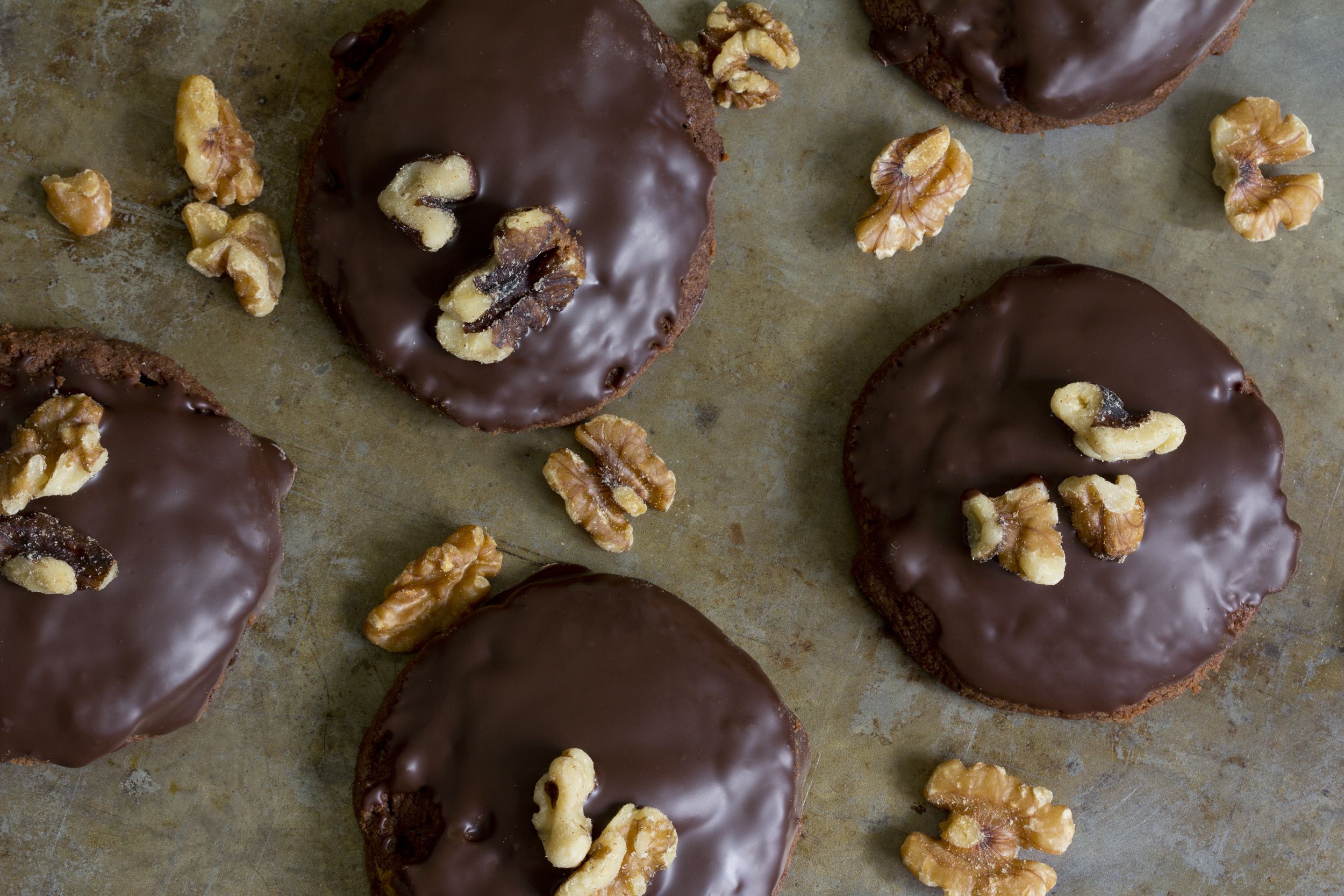 <p>Let’s start with a confusing one! These may be called Afghan biscuits, but they’re not from Afghanistan — they’re a New Zealand treat! Crushed cornflakes and cocoa make up the base of these cookies, which are topped with a chocolate icing and halved walnuts. <a href="https://justamumnz.com/2014/09/22/grandmas-afghan-biscuits/"><span>Just a Mum’s Kitchen</span></a> can explain how to make them and reiterate the mysterious origins of the name.</p><p>You may also like: <a href='https://www.yardbarker.com/lifestyle/articles/22_meals_perfect_for_following_mediterranean_diet/s1__38389200'>22 meals perfect for following Mediterranean diet</a></p>