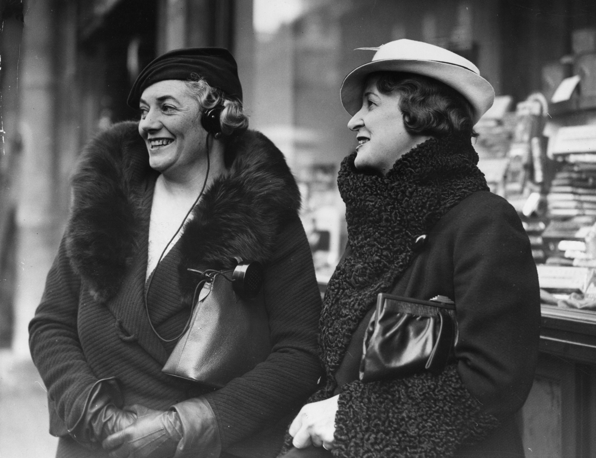 The invention story of the hearing aid