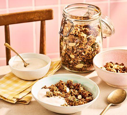 Healthy Homemade Granola   AA1fmC35.img