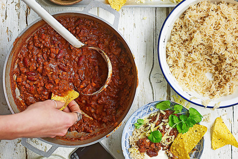 Top 25 easy weeknight dinners for family