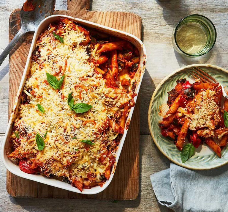 Vegetable pasta bake