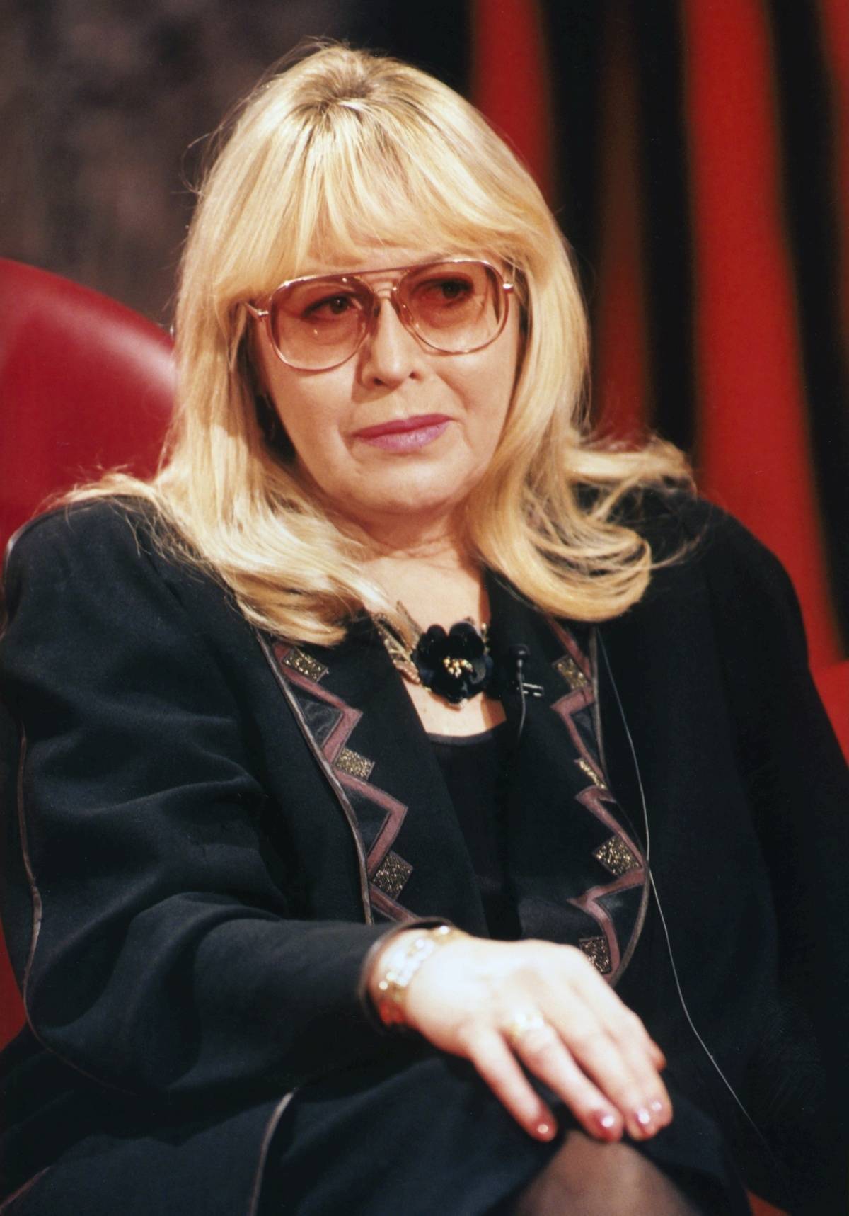 <p>Cynthia Lennon worked hard to raise Julian and protect him from media attention. As a result, Julian felt removed from his father's presence in the iconic band. </p> <p>In 1966 they went on a skiing trip together as a family, yet it was overwhelmed by followers who wouldn't leave them alone.</p>