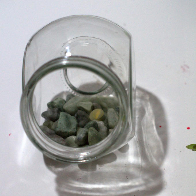 How To Create A Lucky Mini Terrarium That Fits Anywhere