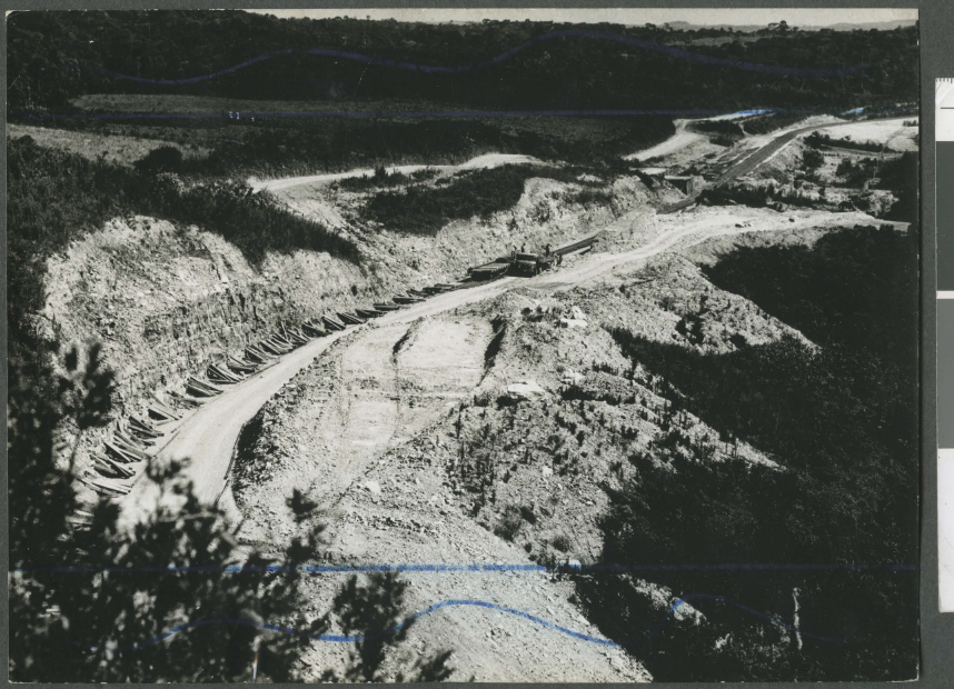 Ao longo dos anos, a Transamaz&ocirc;nica sofreu com a falta de infraestrutura, prejudicando a passagem de ve&iacute;culos pesados e impactando na economia da regi&atilde;o.