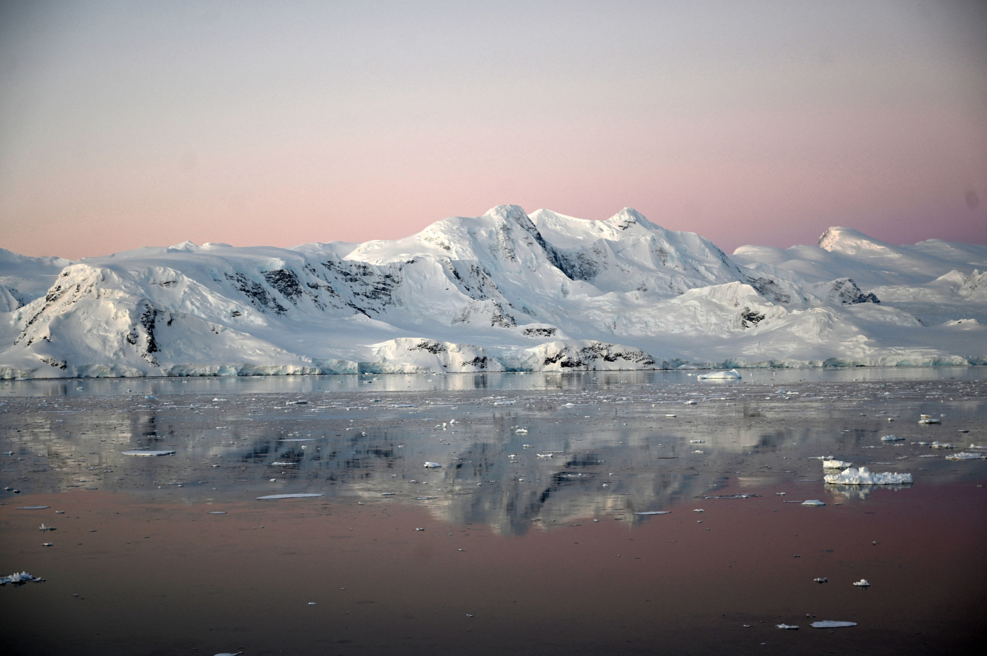 <p>Starting with a flight from the UK to Cape Town, and then a ship to Antarctica, the expedition is supported by leading polar guides. The cost for the nine-day trip is US$71,000.</p>
