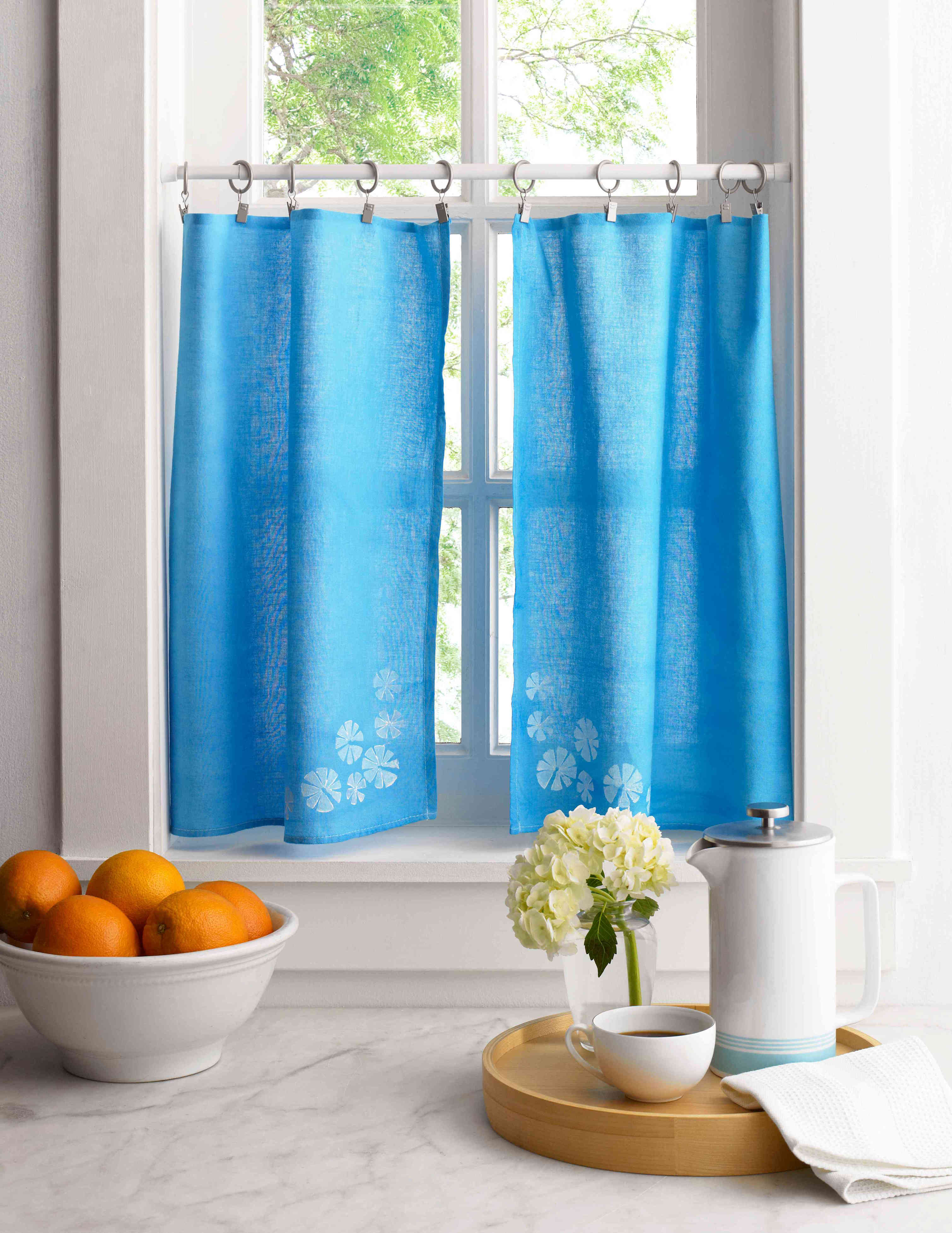 19 Uses for Tension Rods That Go Beyond Hanging Curtains