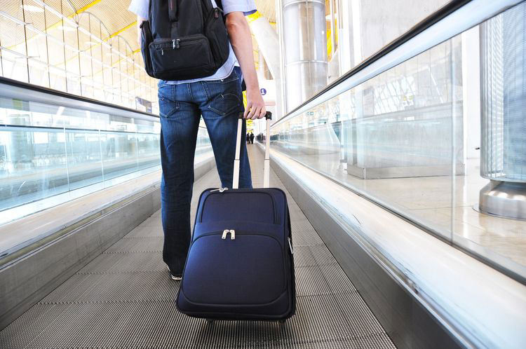 How To Claim Your Luggage First When Getting Off The Plane