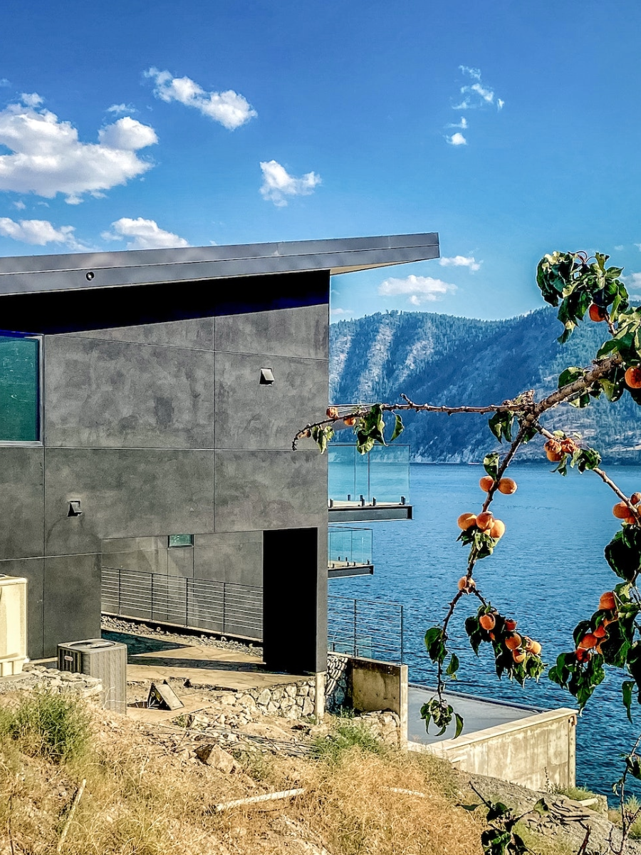 Next up on our list of the best lake house rentals, this guest cottage overlooking Lake Chelan is an oasis with stunning views from nearly every living space. When you’re not enjoying the tastefully minimal decor or amenities—like the impressive full kitchen—you and your guests can gather on the balcony each evening to watch the sunset. $256, Airbnb. <a href="https://www.airbnb.com/rooms/44660888">Get it now!</a><p>Sign up for our newsletter to get the latest in design, decorating, celebrity style, shopping, and more.</p><a href="https://www.architecturaldigest.com/newsletter/subscribe?sourceCode=msnsend">Sign Up Now</a>