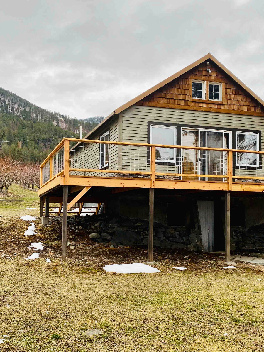 If you’re looking for a <a href="https://www.architecturaldigest.com/gallery/house-call-all-of-the-cool-airbnbs?mbid=synd_msn_rss&utm_source=msn&utm_medium=syndication">unique</a> vacation home, consider this Montana Airbnb with views of Flathead Lake and nearby mountain ranges. Located on an orchard that visitors are welcome to explore, this sweet cabin also offers secluded relaxation and lots of local hiking. (And if you’re not one to stick to an itinerary, enjoy easy self-check-in with a key code.) $220, Airbnb. <a href="https://www.airbnb.com/rooms/47455538">Get it now!</a><p>Sign up for our newsletter to get the latest in design, decorating, celebrity style, shopping, and more.</p><a href="https://www.architecturaldigest.com/newsletter/subscribe?sourceCode=msnsend">Sign Up Now</a>