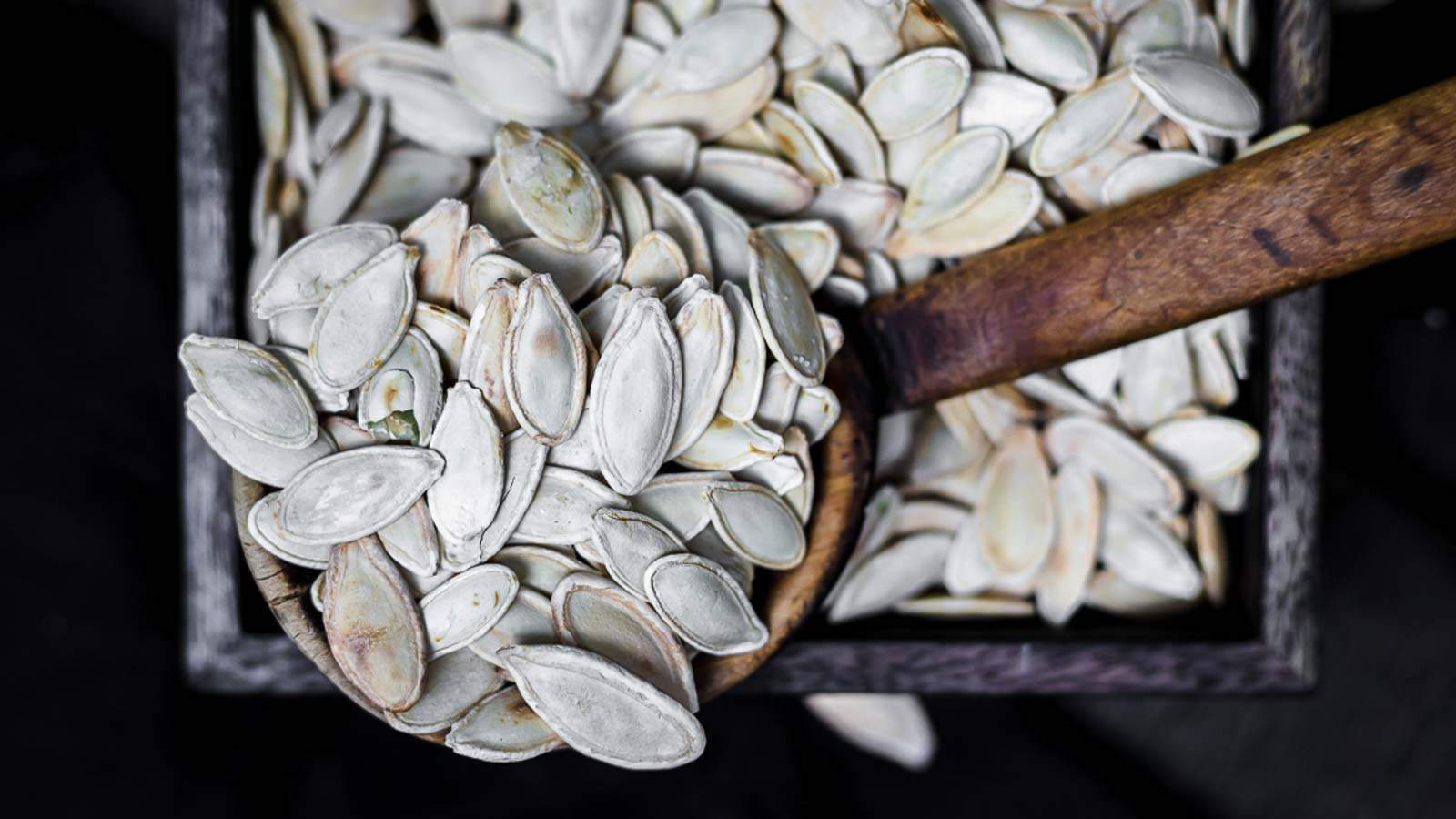 <p>Learn How To Make Quick and Easy Oven Baked Pumpkin Seeds or Roasted Pepitas to enjoy as a perfect crunchy snack, toppings on your salads, soups, or granola. Making pumpkin seeds and toasted pepitas a delicious keto snack that is fully low carb, grain-free, gluten-free and diabetic friendly has never been easier.<br><strong>Get the Recipe: </strong><a href="https://www.lowcarb-nocarb.com/easy-roasted-pumpkin-seeds-pepitas/?utm_source=msn&utm_medium=page&utm_campaign=msn">Oven Baked Pumpkin Seeds or Roasted Pepitas</a></p>