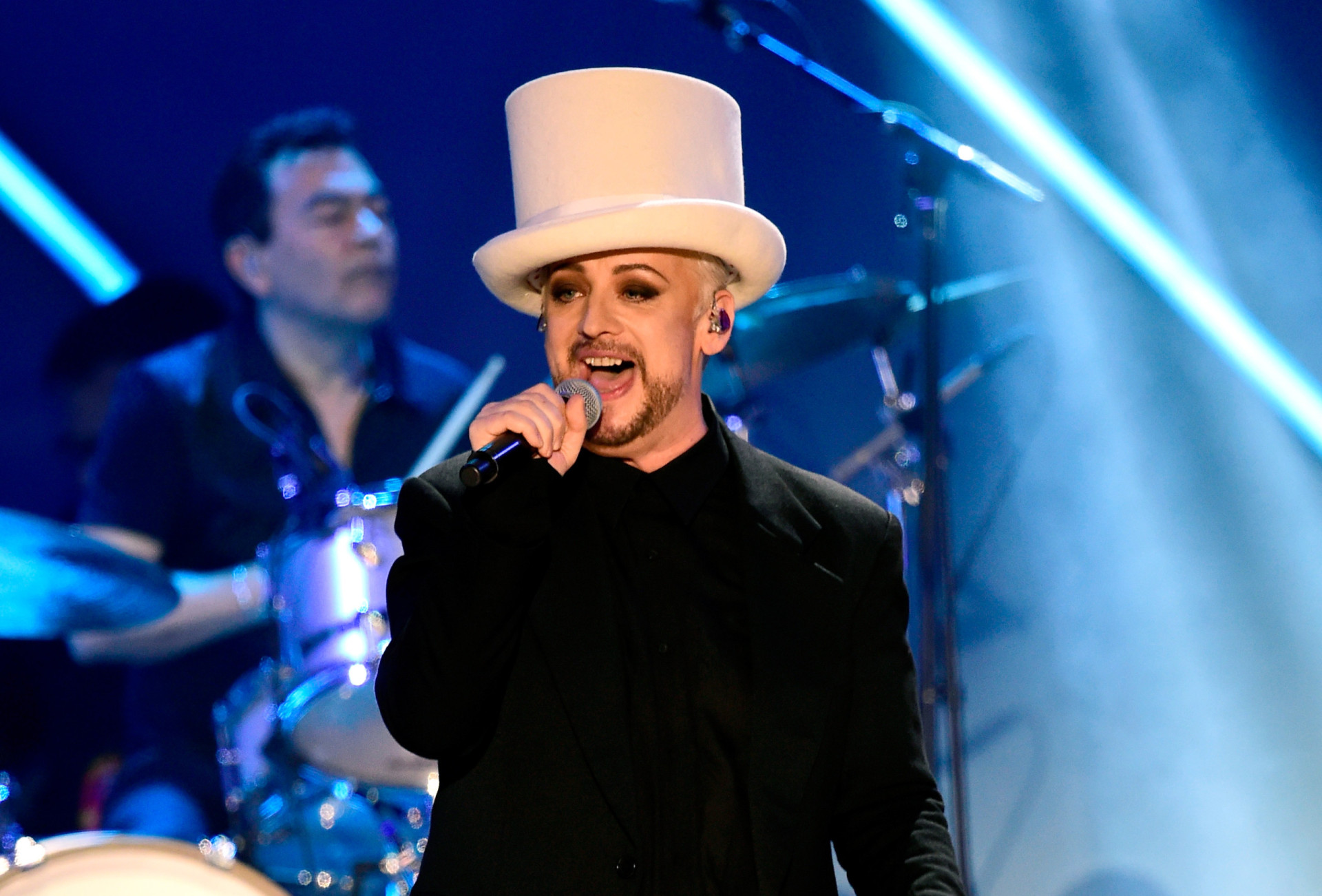 Песня джорджа. Boy George. Бой Джордж 2021. Бой Джордж 2016. Бой Джордж the Voice.