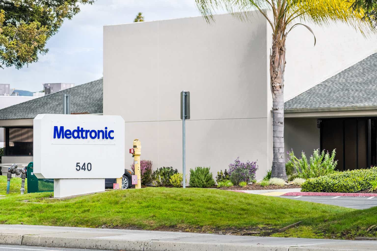 Medtronic Sets In-line FY25 Guidance Amid Forex Impact