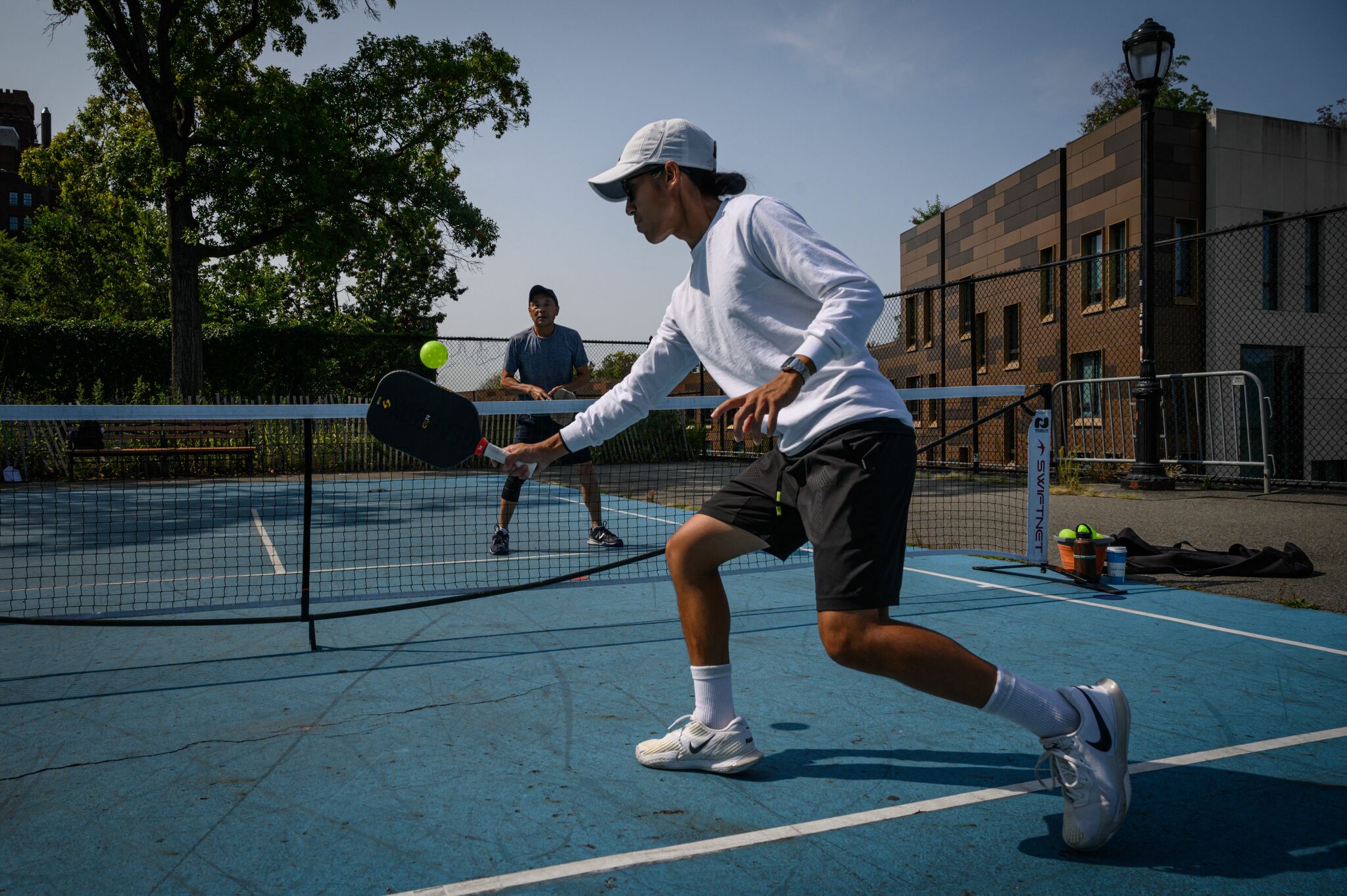 Pickleball. Пиклбол. Пиклбол соревнования. Easy sporta игра. Пиклбол фото.