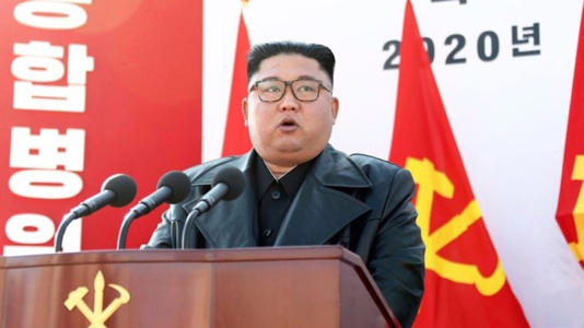 Pyongyang lançou dois mísseis balísticos ao mar em resposta a exercícios liderados pelos EUA na Península Coreana