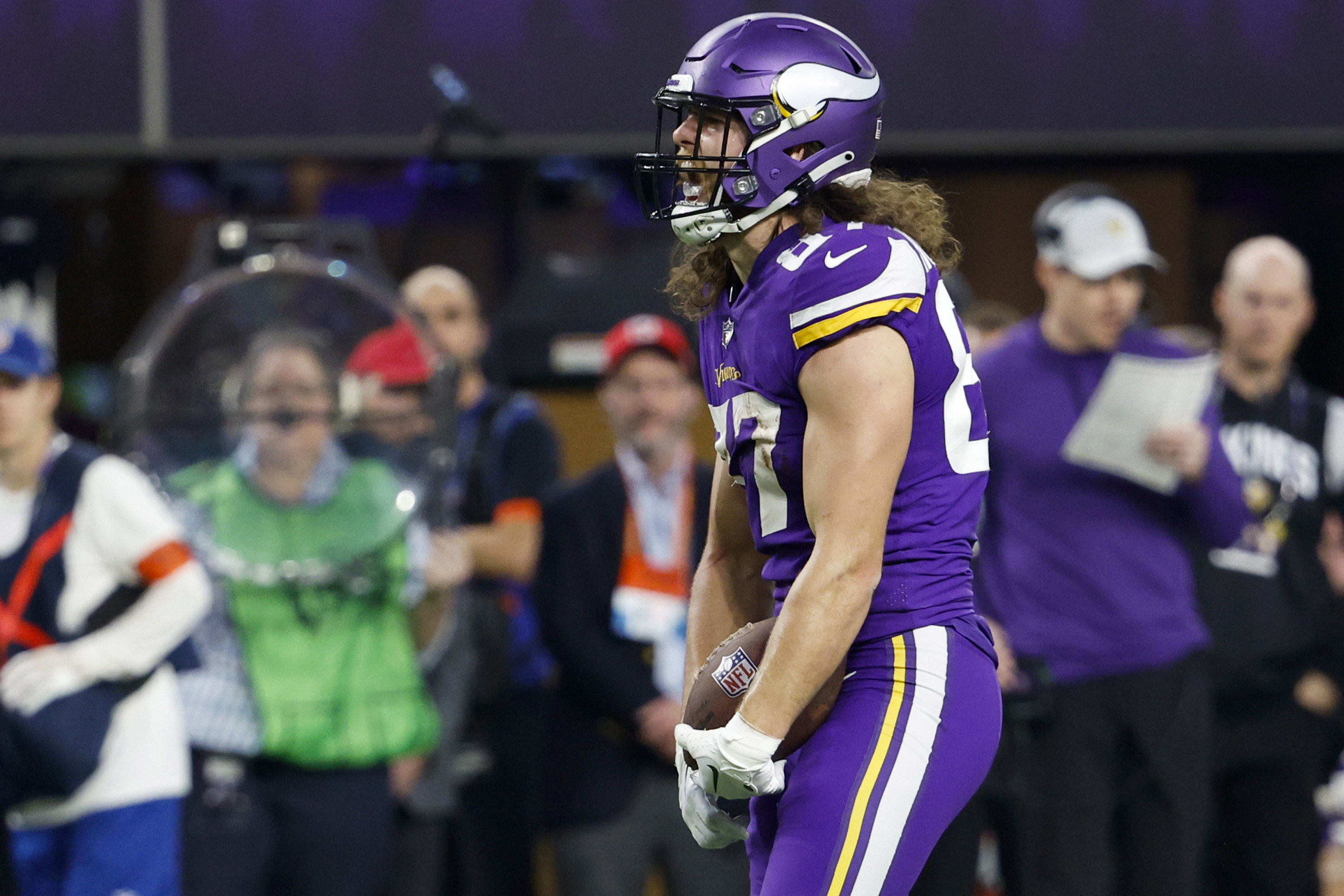 Vikings, T.J. Hockenson agree on contract extension