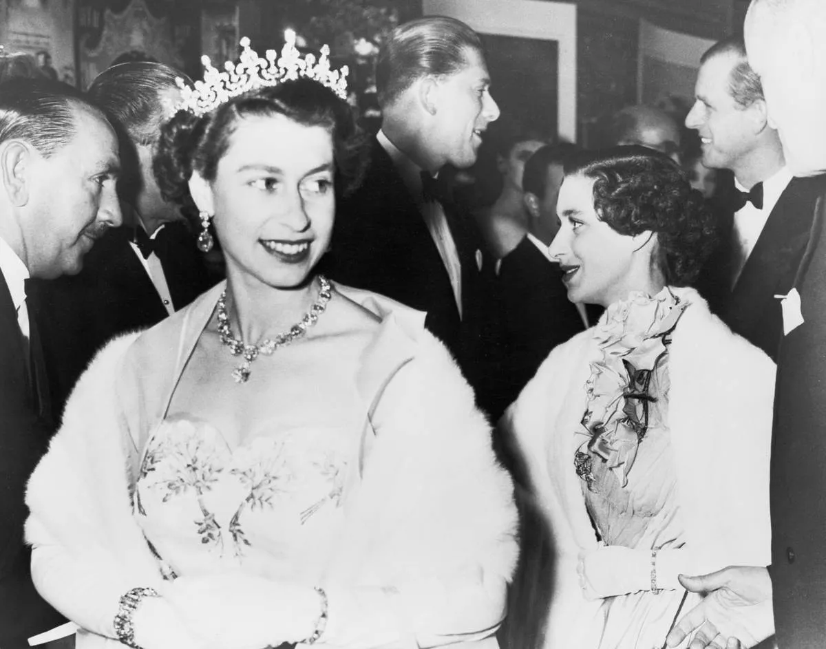 <p>Queen Elizabeth II became Head of the Commonwealth in 1952 after her father, King George VI, died. During her reign, she amassed a huge number of jaw-dropping tiaras and is thought to have had one of the most extensive collections in the world.</p> <p>The tiara she wore on her wedding day had formerly belonged to Queen Mary, her grandmother.</p> <p><a href="https://www.msn.com/en-us/community/channel/vid-u7q3kmpdkkkxhftb08rpv9p5r4sxwvipuqisdevjrvyf4v9cfj9s?item=flights%3Aprg-tipsubsc-v1a&ocid=windirect&cvid=1421b7fe40e24eb3b4cd0fb4d74b5e2c" rel="noopener noreferrer">Follow our brand to see more like this</a></p>