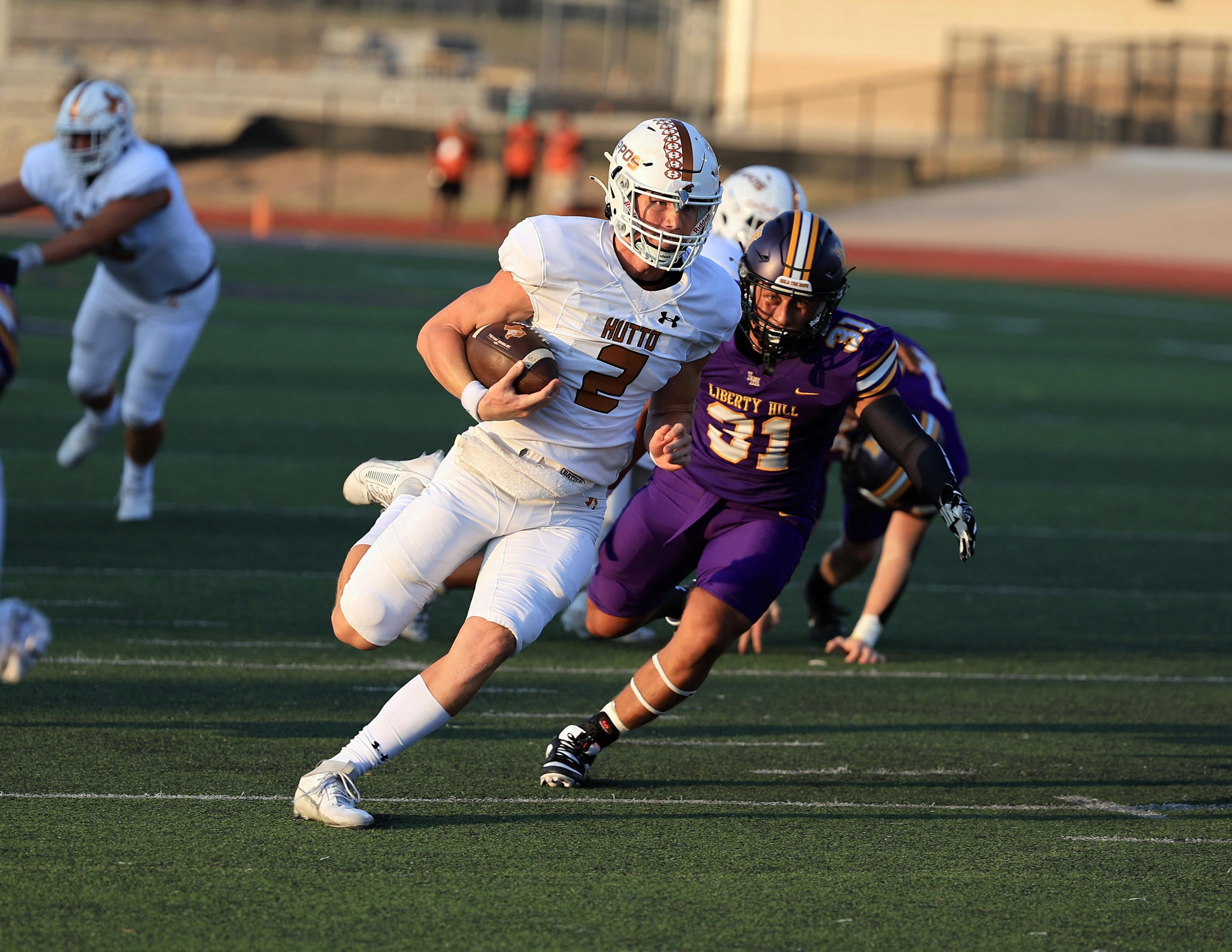 Historic night Hutto's Will Hammond passes for 719 yards in shootout