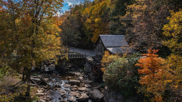 Top 10 National Parks In The USA for Cozy Fall Getaways