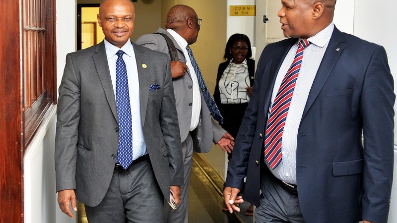 siu to hand report into controversial ifms contract to ramaphosa