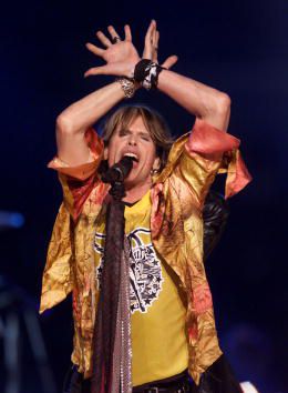 28 Jan 2001: Steve Tyler of Aerosmith performs during Super Bowl XXXV at Raymond James Stadium in Tampa, Florida. DIGITAL IMAGE. Mandatory Credit: Brian Bahr/ALLSPORT