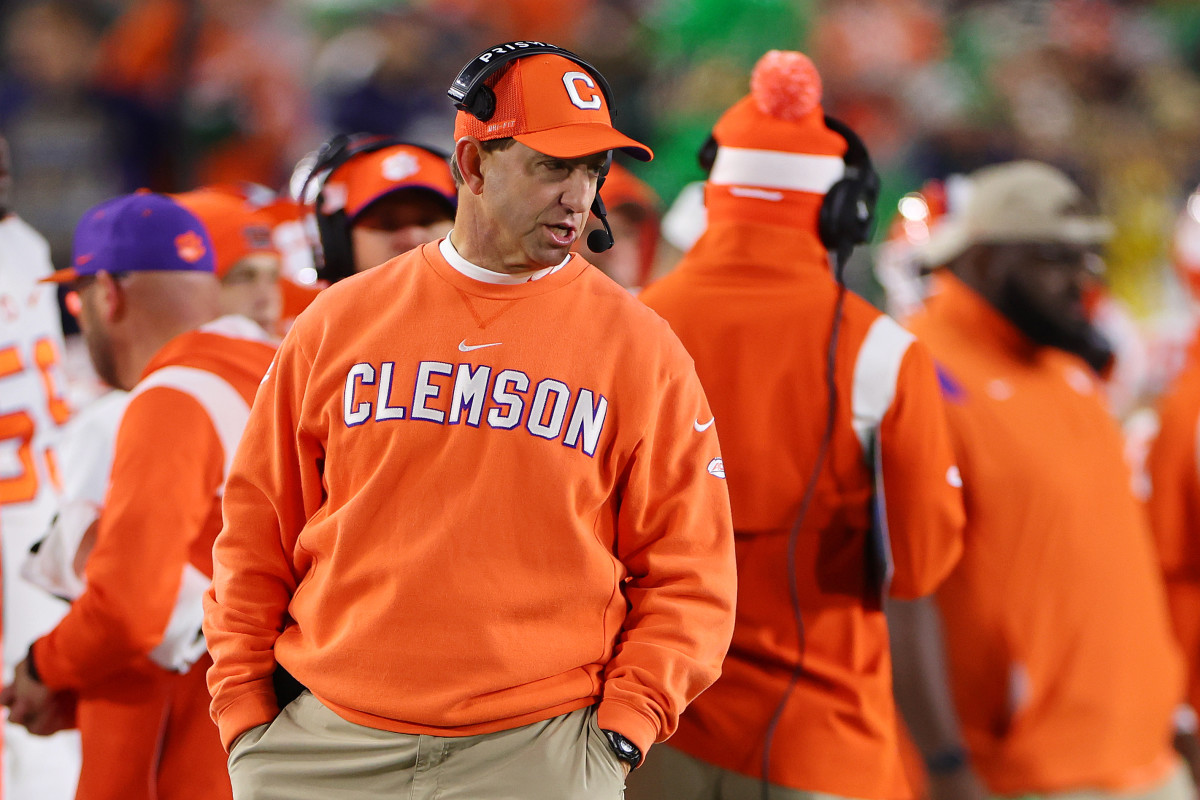 Clemson Coach Apparently Took Jab At SEC After Bowl Win Over Kentucky