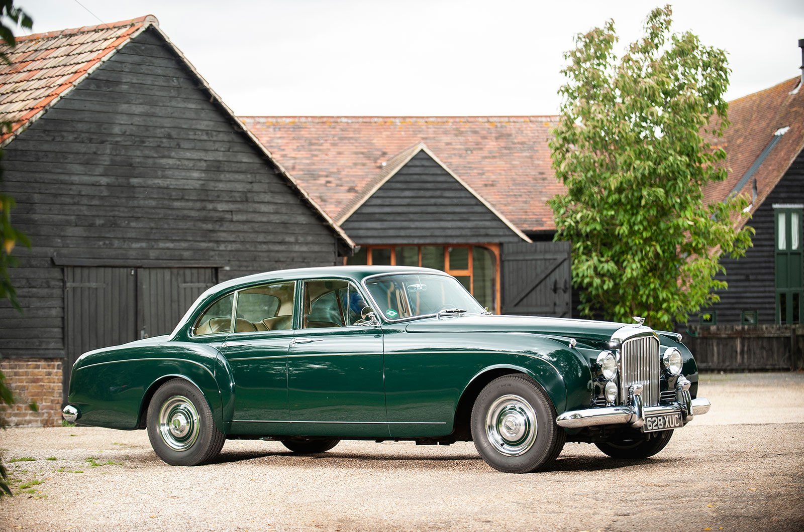 <p><span>All Bentley Continentals came with two doors, but for those wanting an even more special S-Series with four doors, there was a <strong>Flying Spur </strong>option from 1957. Made by independent coachbuilder <strong>HJ Mulliner </strong>(which merged with Park ward in 1963), these cars have become hugely collectible in recent years.</span></p>