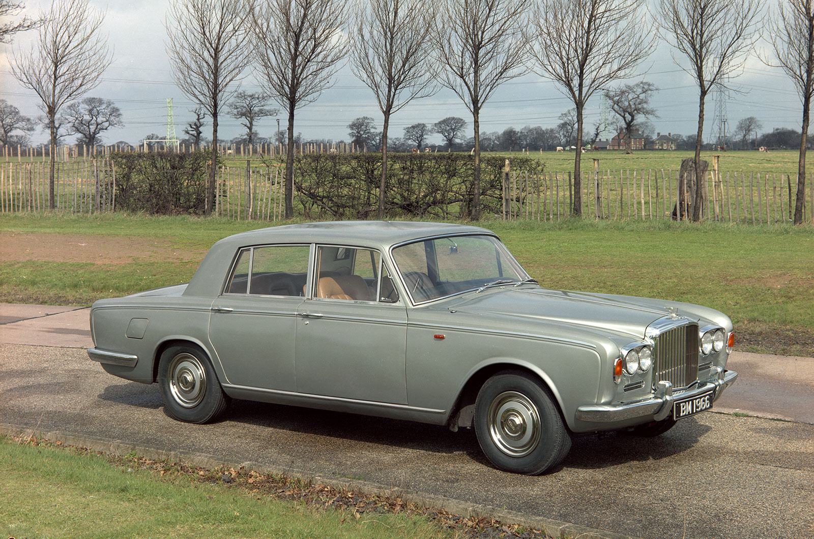 <p><span>A decade of intensive development and a redesigned production line at Crewe in 1965 produced the <strong>Bentley T-Series</strong>, which was nothing more than a rebadged Rolls-Royce <strong>Silver Shadow</strong>. With independent suspension, four-wheel disc brakes and air-conditioning, like the Silver Shadow for Rolls-Royce, the T-Series was the first Bentley to feature <strong>monocoque construction</strong>.</span></p>