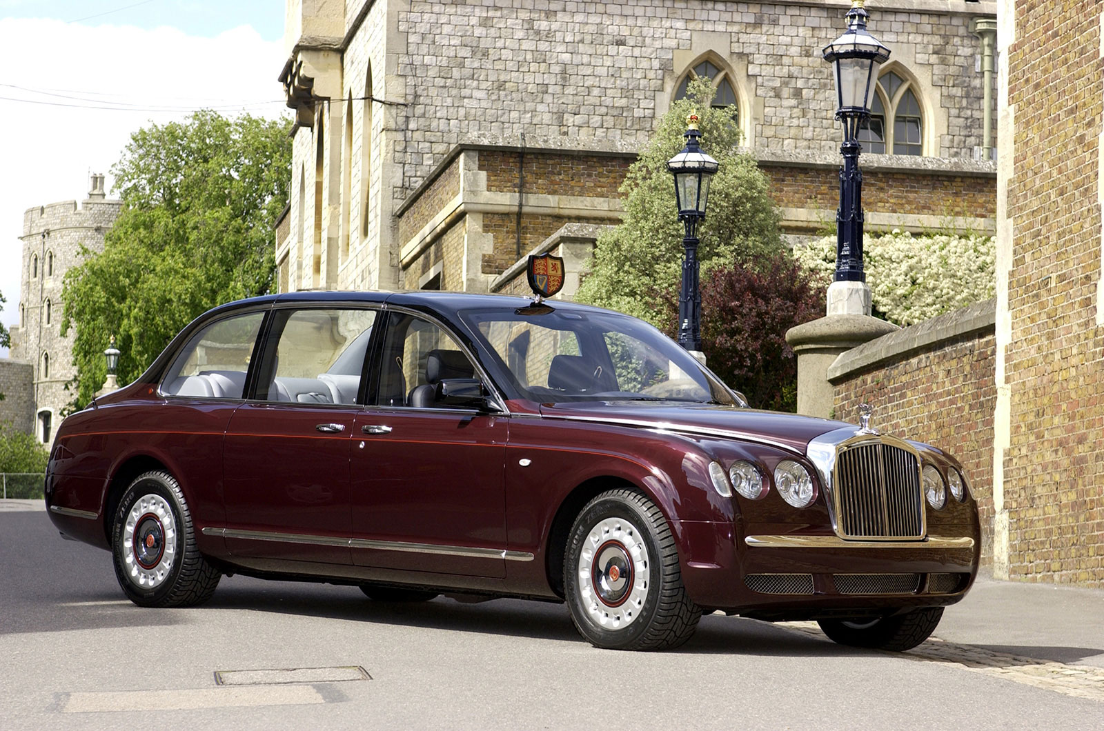 <p>H.M. Queen Elizabeth II celebrated her golden jubilee in 2002, and to mark the occasion Bentley created a unique limousine for her. Powered by a twin-turbo 6.75-liter V8 rated at <strong>405 HP</strong>, the State Limousine was <strong>32.6in </strong>longer than the Bentley Arnage and came with armoured bodywork and glass, the cabin can be sealed air-tight, and the tyres are kevlar-reinforced.</p>