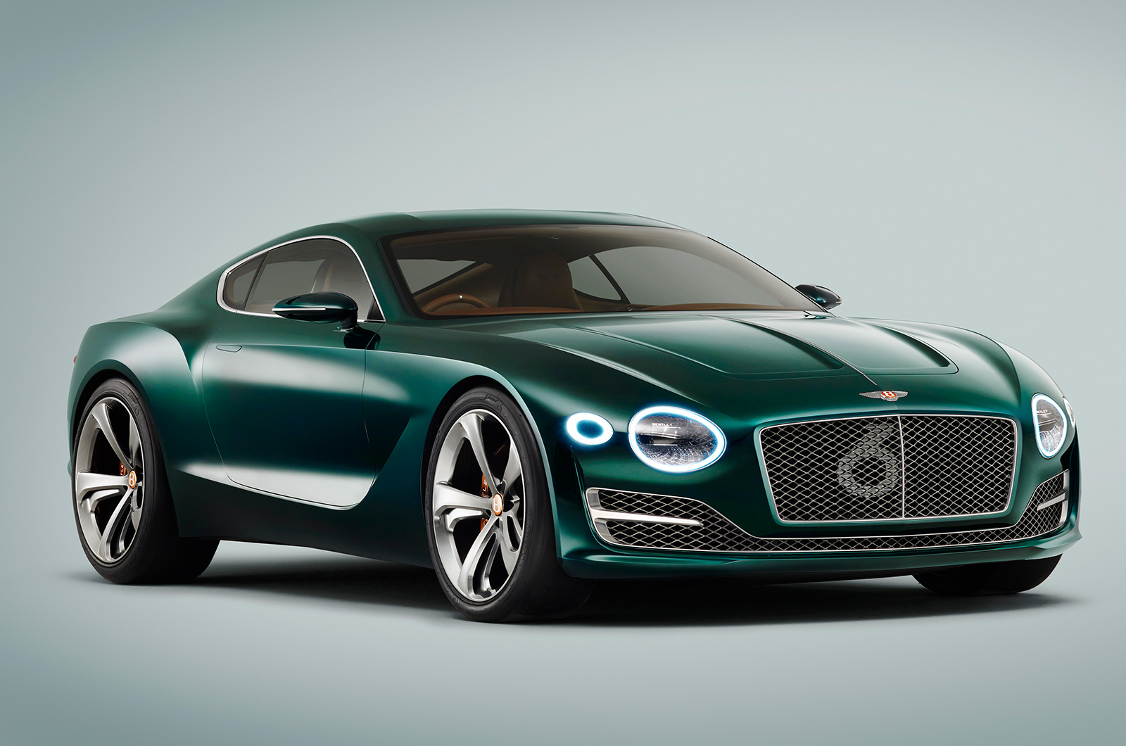 <p>Created to take Bentley head to head with <strong>Aston Martin</strong>, the EXP 10 Speed 6 was a two-seater hybrid coupe concept that would compete with the <strong>Vantage V8</strong>. Engineered to accommodate a regular V8 engine or a plug-in hybrid powertrain, the EXP 10 Speed 6 would take Bentley into previously uncharted territory. And so far, it's still uncharted…</p>