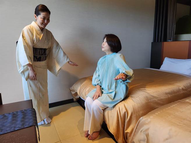 日本溫泉友善高齡化設計方便長者入寢。(屏縣府提供)