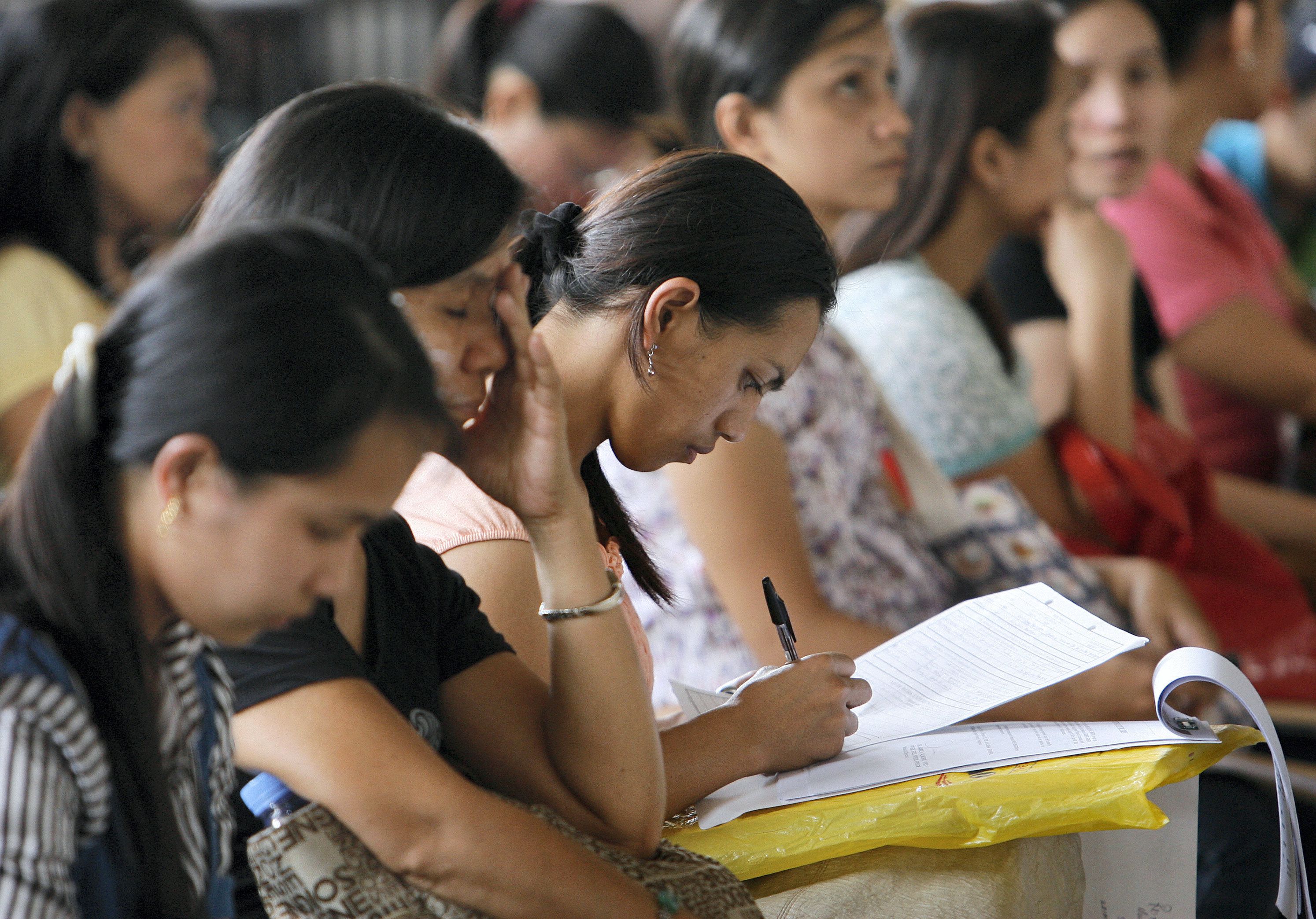 Society watch. Domestic workers. Domestic workers Philippines.