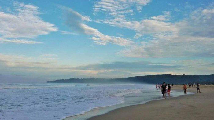 Pantai Ciantir (Instagram @barepjustweno)