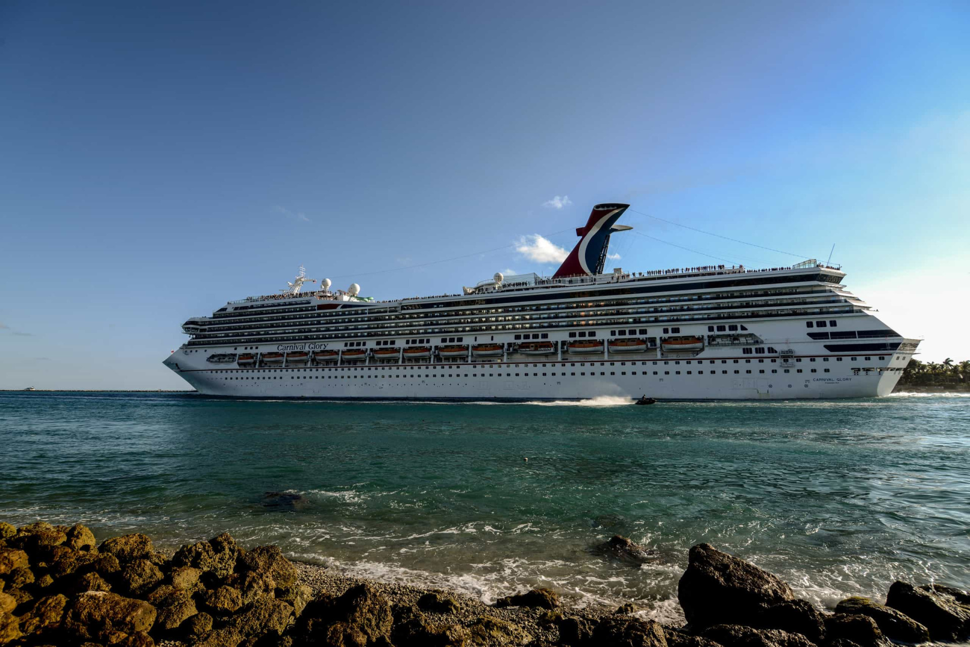 <p>A distressing cellphone video taken on the Carnival Valor cruise ship recorded the final chaotic moments of a 32-year-old woman's life. She was on a five-day voyage from New Orleans to Mexico with her husband when the incident unfolded. The footage apparently captures the aftermath of an unidentified incident in the hot tub. It shows three security guards restraining the woman by the poolside. She vigorously struggles to break free and repeatedly shouts the name "Alicia." The guards pin her arms behind her back, handcuff her, and then lead her away from the pool, up the stairs. Witnesses relay that a short while later, she successfully evades the guards and jumps off the ship's tenth floor into the sea. Immediate rescue efforts ensue, although it is surmised that the woman struck her during the fall, causing her to immediately disappear under the water's surface. The coast guard diligently scoured an extensive area of 2,514 square miles (6,511 square kilometers) for 14 hours before eventually suspending their search.</p><p><a href="https://www.msn.com/en-us/community/channel/vid-7xx8mnucu55yw63we9va2gwr7uihbxwc68fxqp25x6tg4ftibpra?cvid=94631541bc0f4f89bfd59158d696ad7e">Follow us and access great exclusive content every day</a></p>