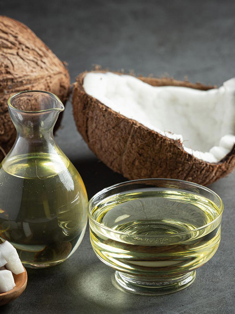 Aloe Vera to Green Tea: 6 Homemade Remedies for Hairfall