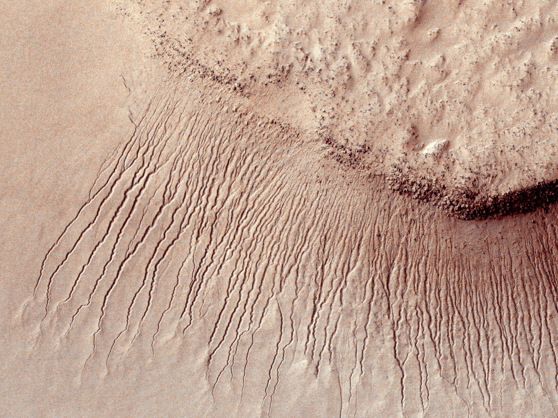 Hellas Planitia, 2011