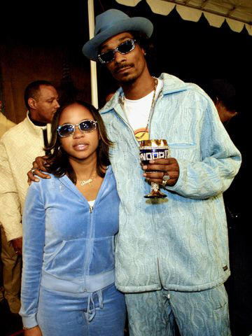 snoop dogg celebrates 27 years of marriage with wife shante broadus